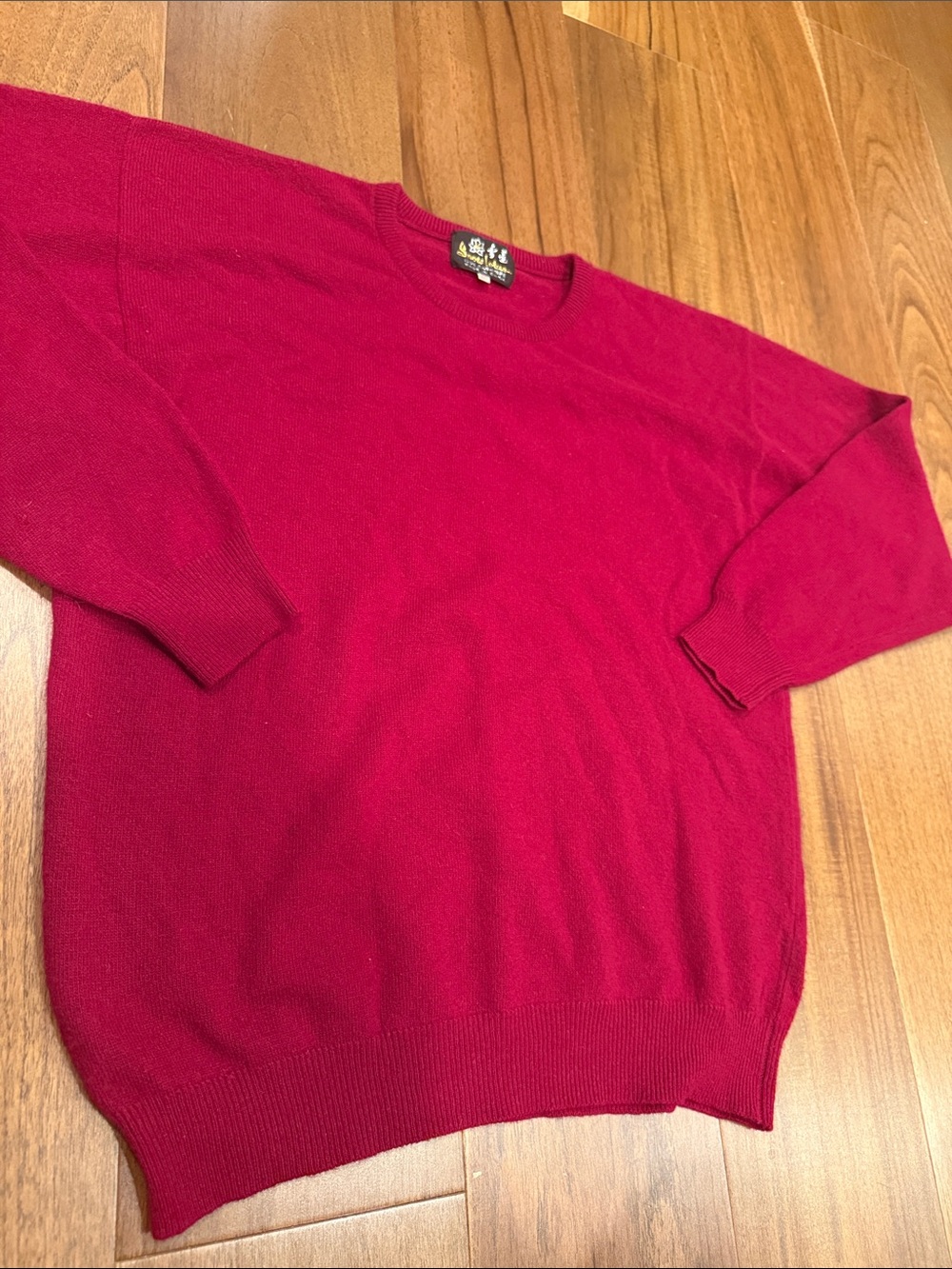 Women's 100% cashmere sweater